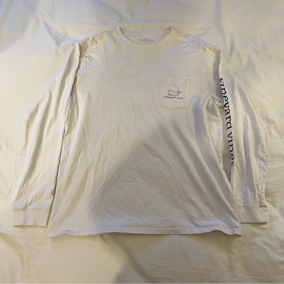 Vineyard Vines Other - Vineyard Vines Long Sleeve White Whale T-Shirt - Large